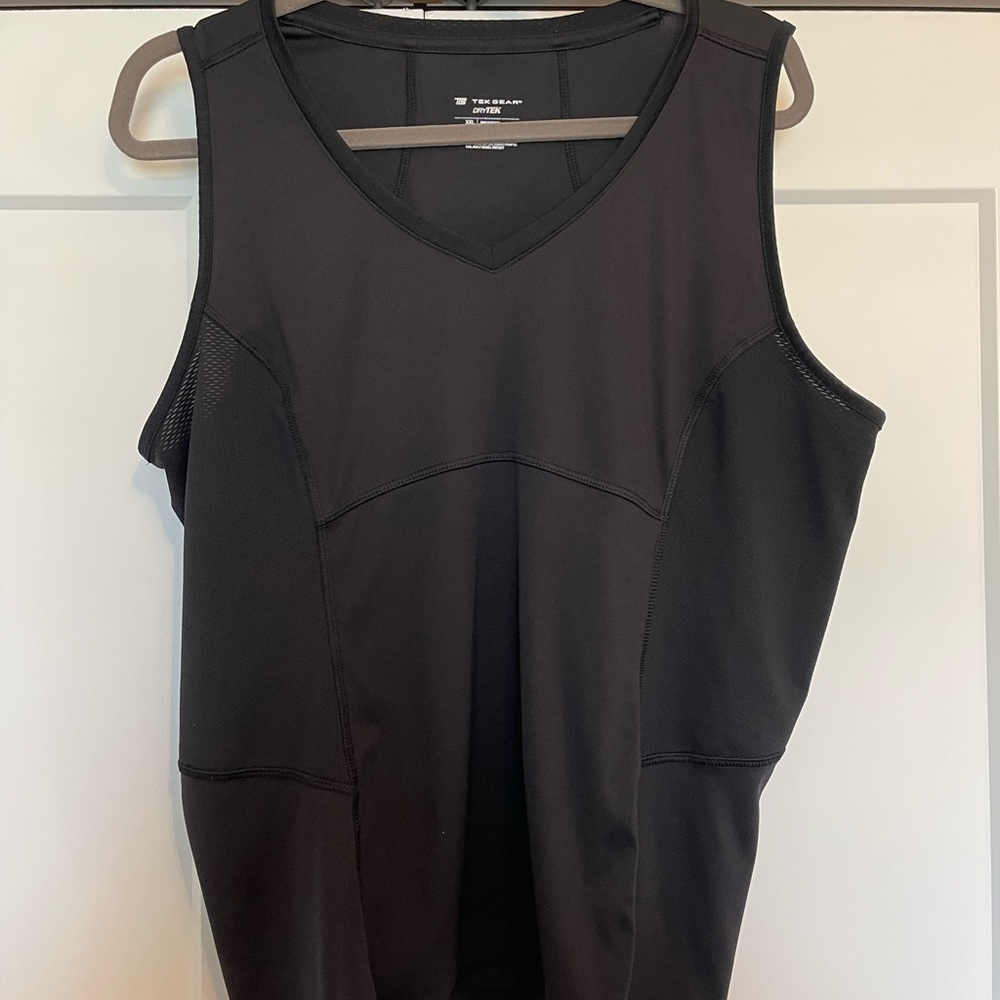 Women’s tank top.  Size XXL.
